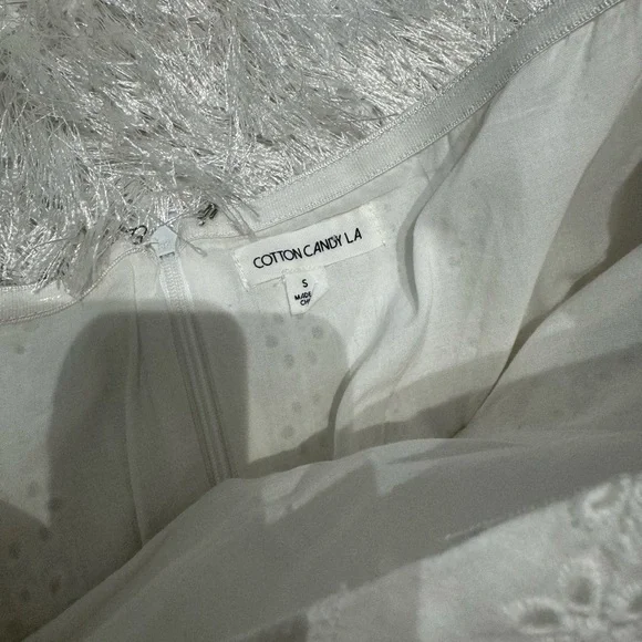 WHITE DRESS - Picture 4 of 4